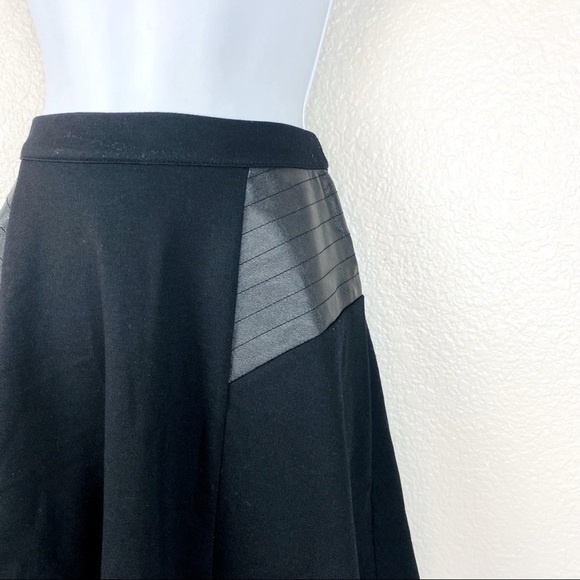 Eric + lani Faux Leather Panel A Lined Mini Skirt Size S - Picture 3 of 9